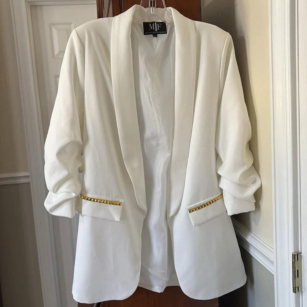 *Elegant Embellished White Blazer Jacket w Queen Bee Beaded Design Shawl Lapel - Picture 3 of 16